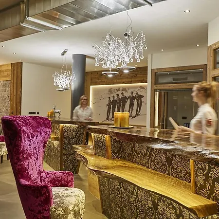 Hotel Cinderella 5*